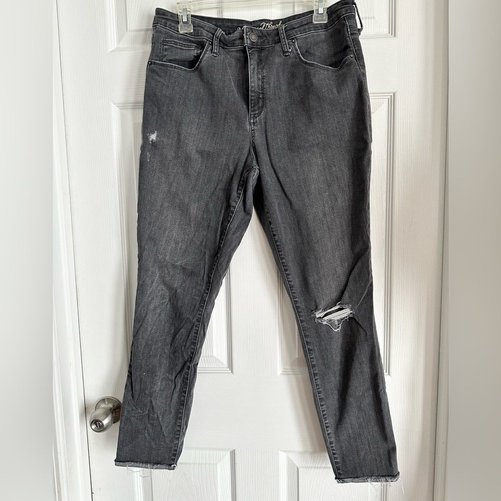 ☀️Universal thread black wash jeans☀️ *SOLD*